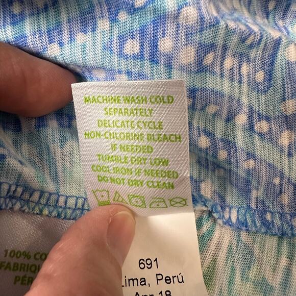 Lilly Pulitzer Etta V-Neck Tropic like it’s hot print top Size XS - Picture 9 of 10